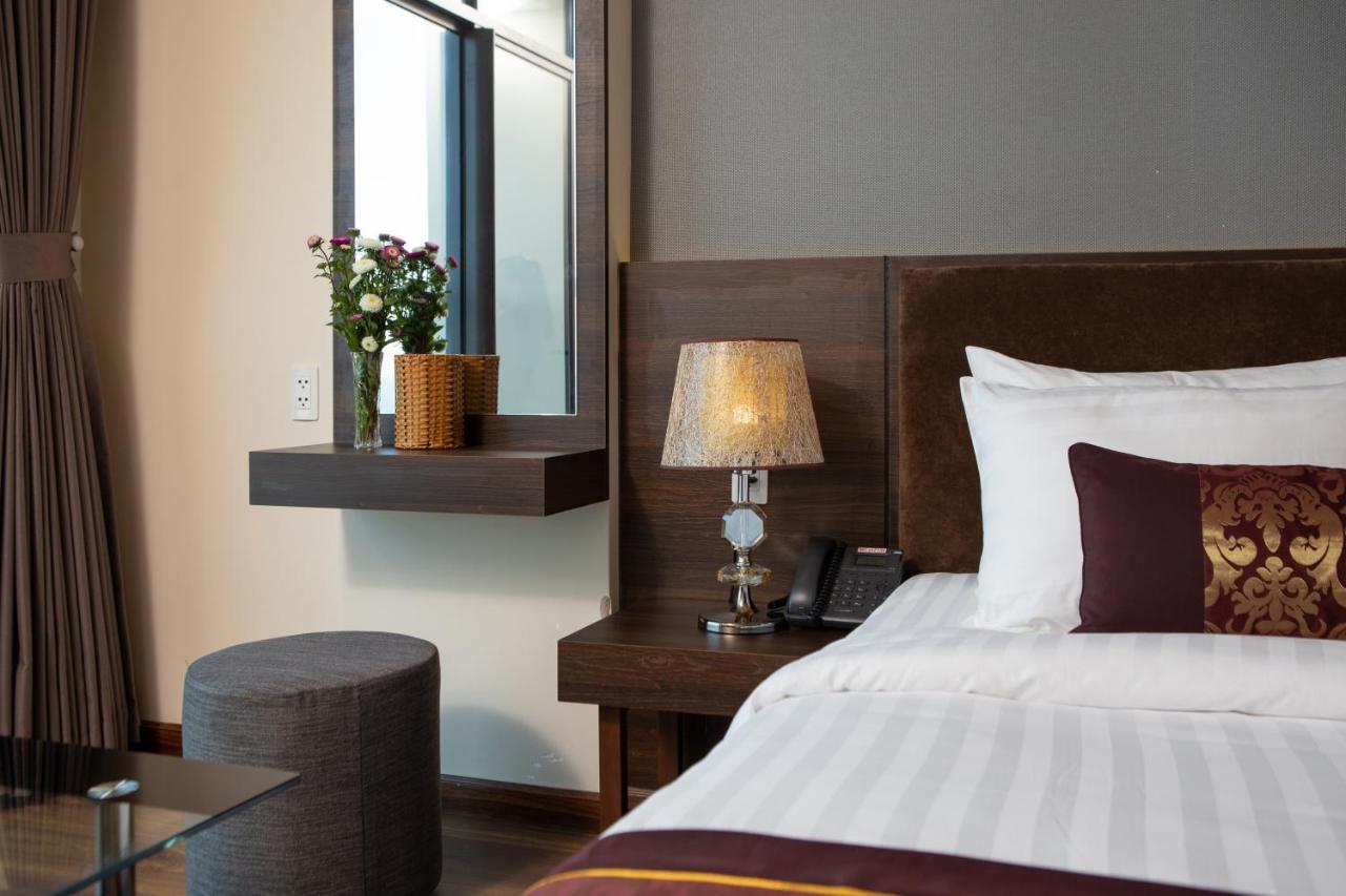 Nolis Hotel Вунг Тау Екстериор снимка
